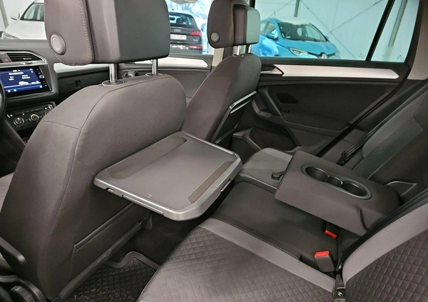 Volkswagen Tiguan cena 86900 przebieg: 188180, rok produkcji 2019 z Wejherowo małe 407